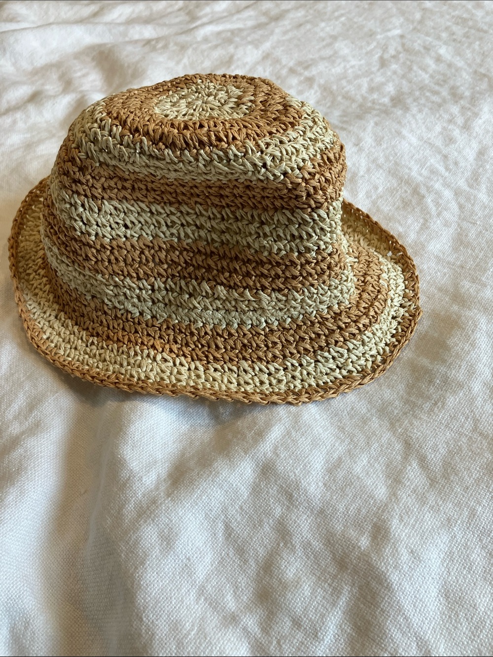 Gap Striped Crochet Sun Bucket Hat - Tan & Cream